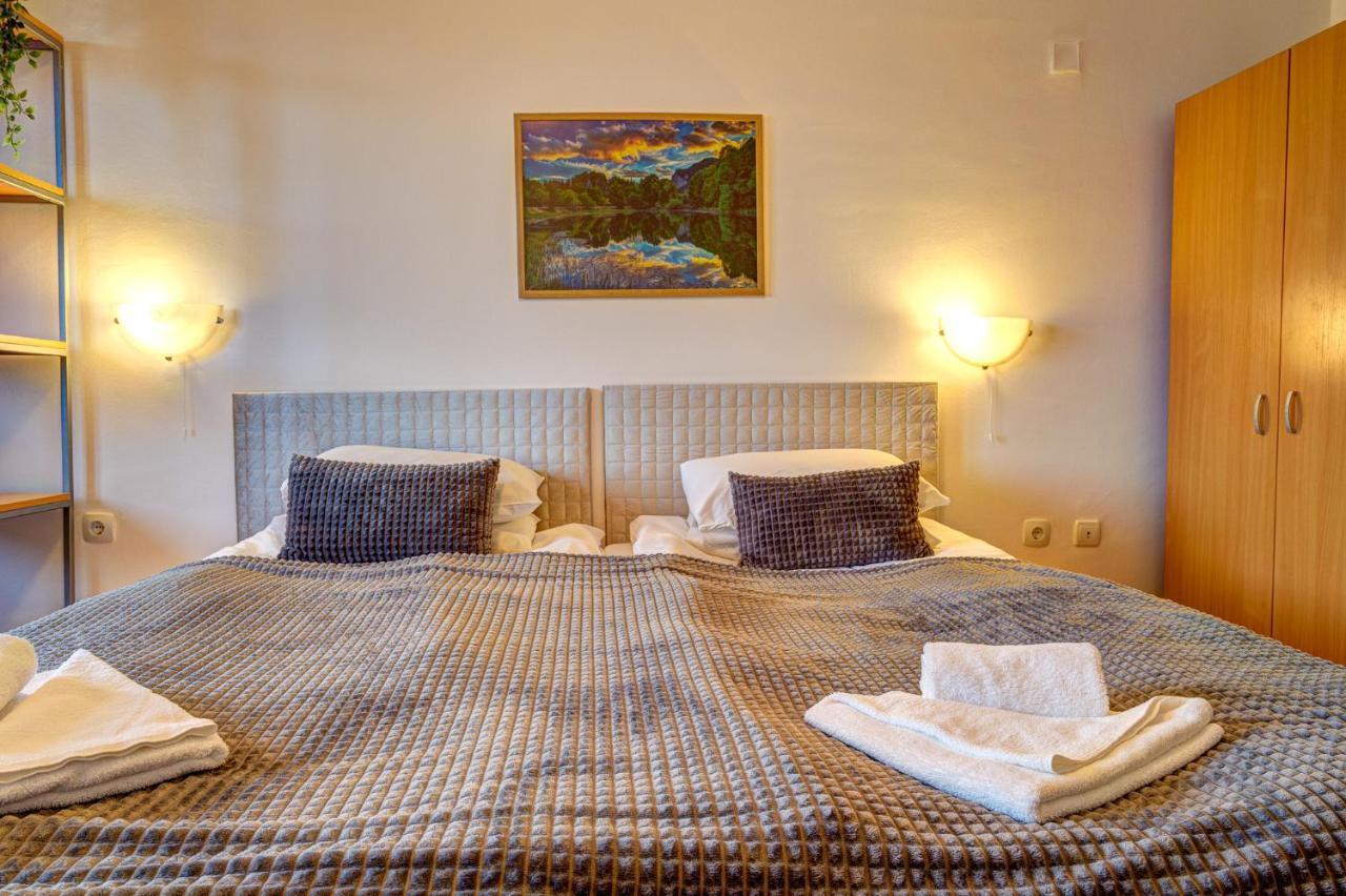 סמוליאן Aparthotel Silver Hills Free Parking מראה חיצוני תמונה